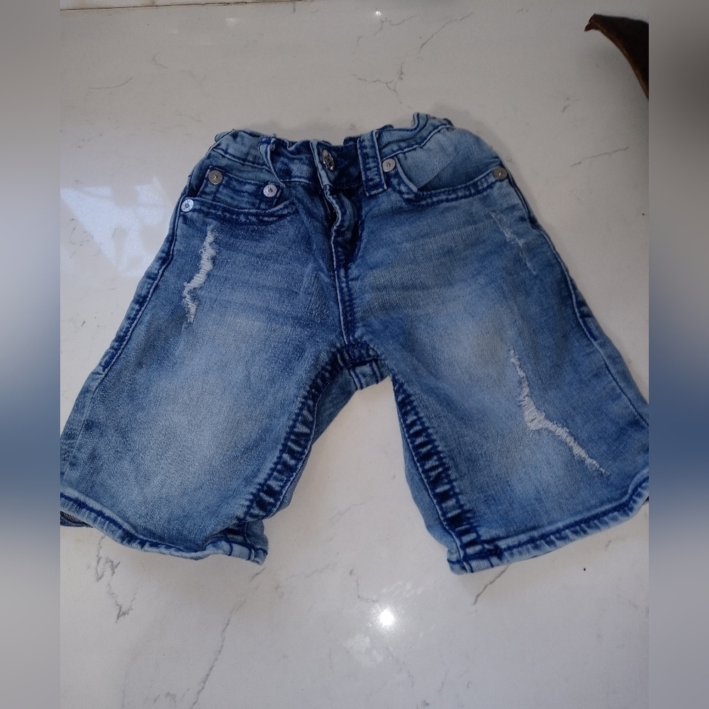 True Religion World Tour Girl's 6 Distressed Cut Off Denim Shorts